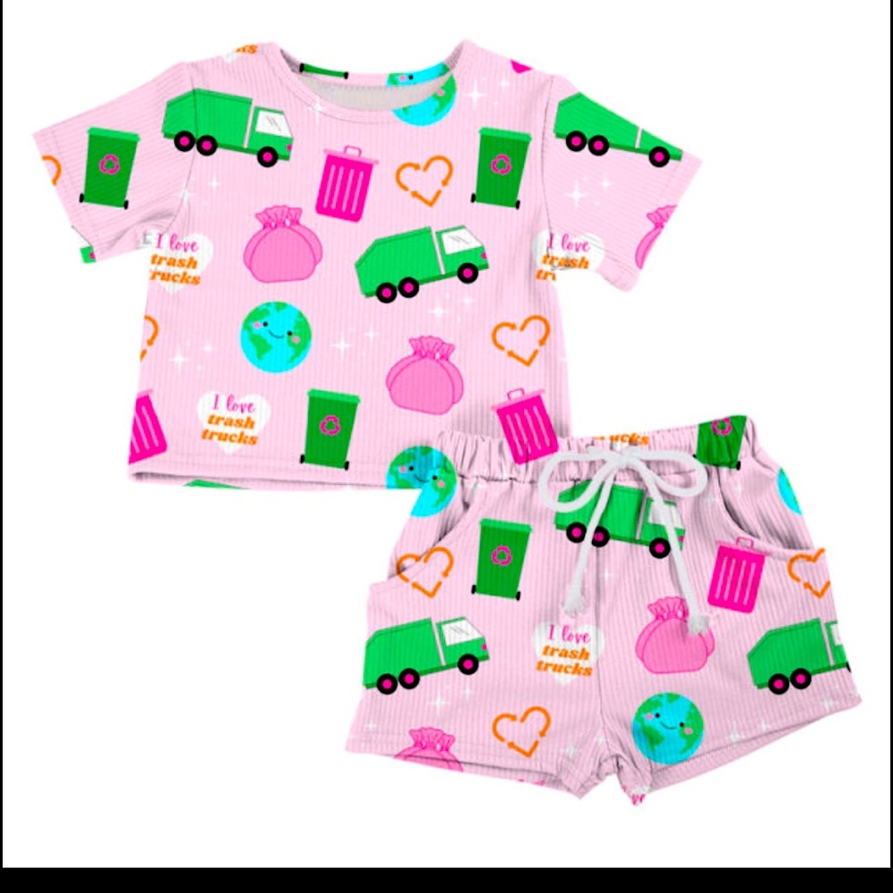 Adorable trash truck outfit for toddler girls